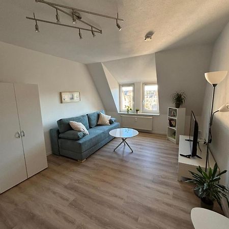 1 Raum Dachgeschosswohnung In Ruhiger Lage Лимбах-Оберфрона Экстерьер фото