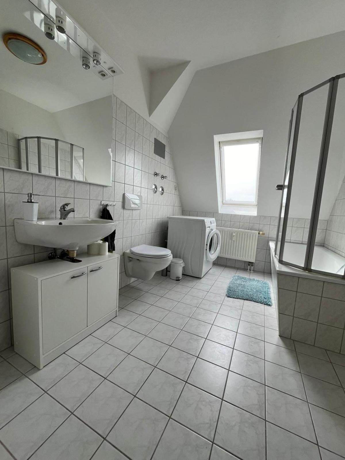 1 Raum Dachgeschosswohnung In Ruhiger Lage Лимбах-Оберфрона Экстерьер фото